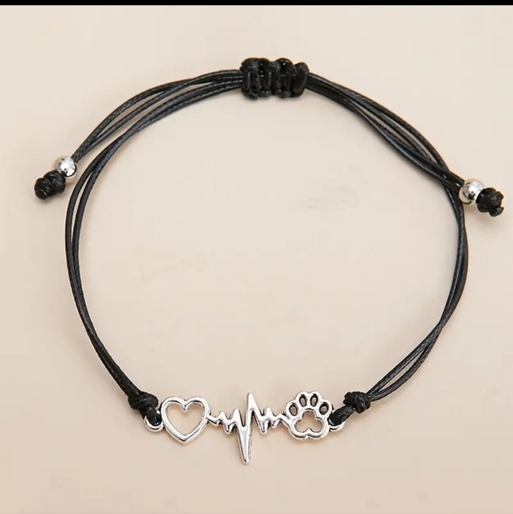 NWT Adjustable Black Rope Bracelet - Dog Paw and Heart Braid - Picture 3 of 6